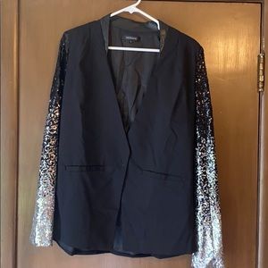 Sequence sleeve blazer